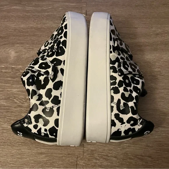 GOATS Sneakers THE 305 W PLATFORM
PRINTED CANVAS Sz 8.5 - Picture 3 of 7